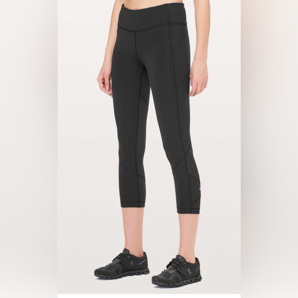 Lululemon Pace Rival Crop Leggings *Full-On Luxtreme 22"